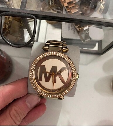 Michel kors saat