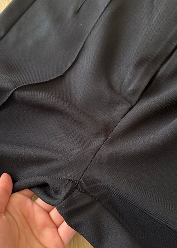 Kadın Siyah Piliseli Kumaş Pantolon - Görsel 3