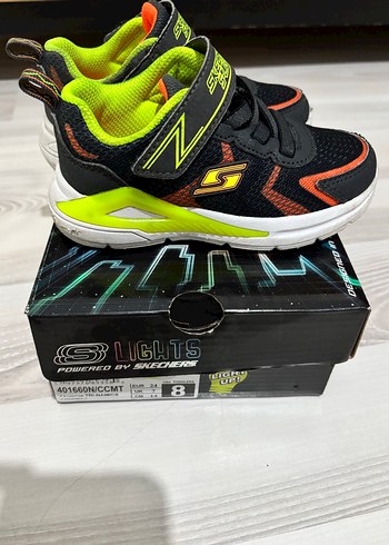 Çocuk Renkli Işıklı Spor Ayakkabı - Velcro