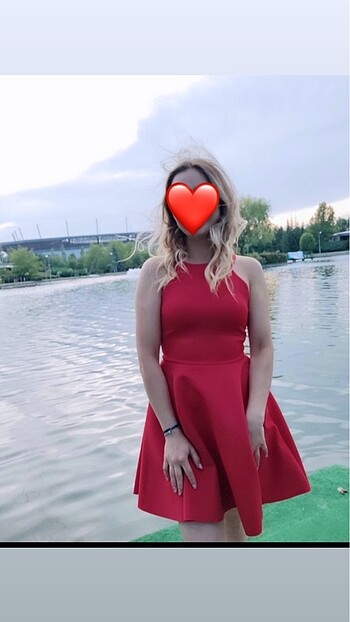 Özel günler için kısa elbise