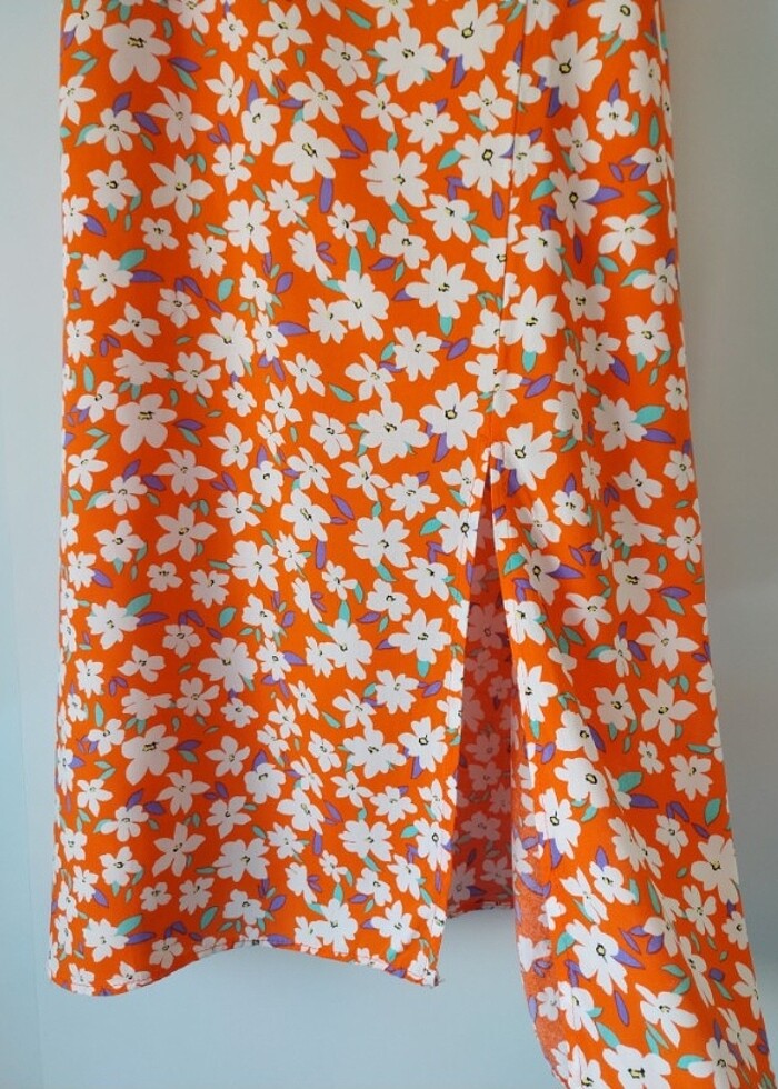 cicekli elbise - Görsel 4