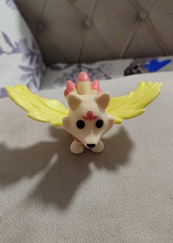 Adopt Me Happy Meal oyuncak figürler - Görsel 3