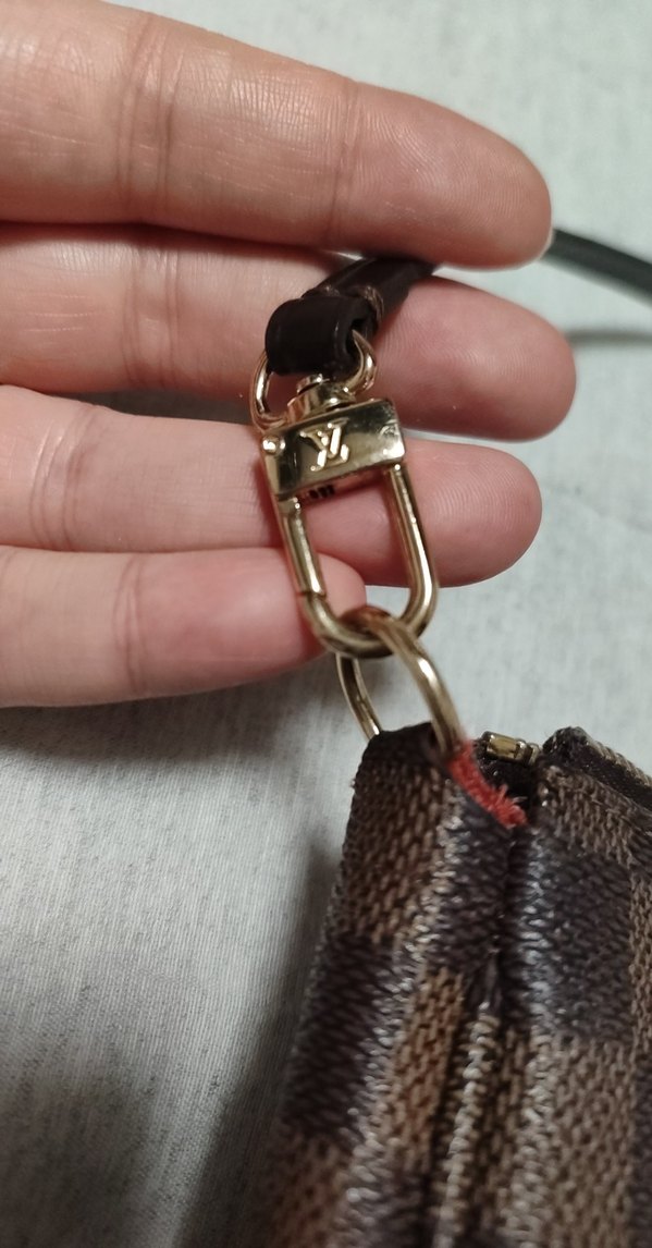 Kahverengi Kareli Deri Kadın Çantası - Görsel 2