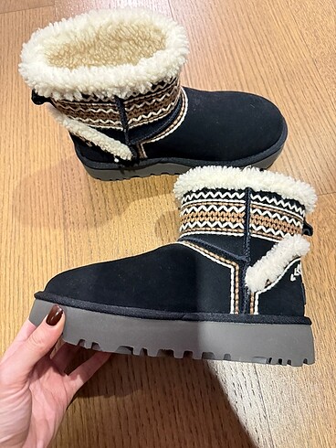 36 Beden Ugg bot