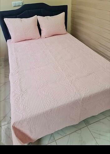 Yatak örtüsü 