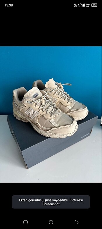 New Balance New Balance 2002R