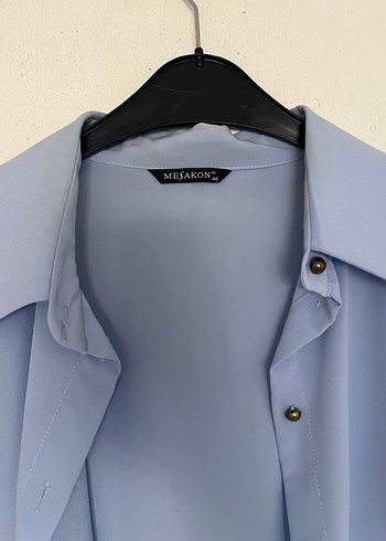 Düğmeli Uzun Kollu Mavi Kadın Gömlek - Görsel 2