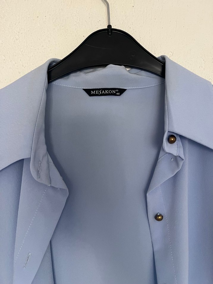 Düğmeli Uzun Kollu Mavi Kadın Gömlek - Görsel 2