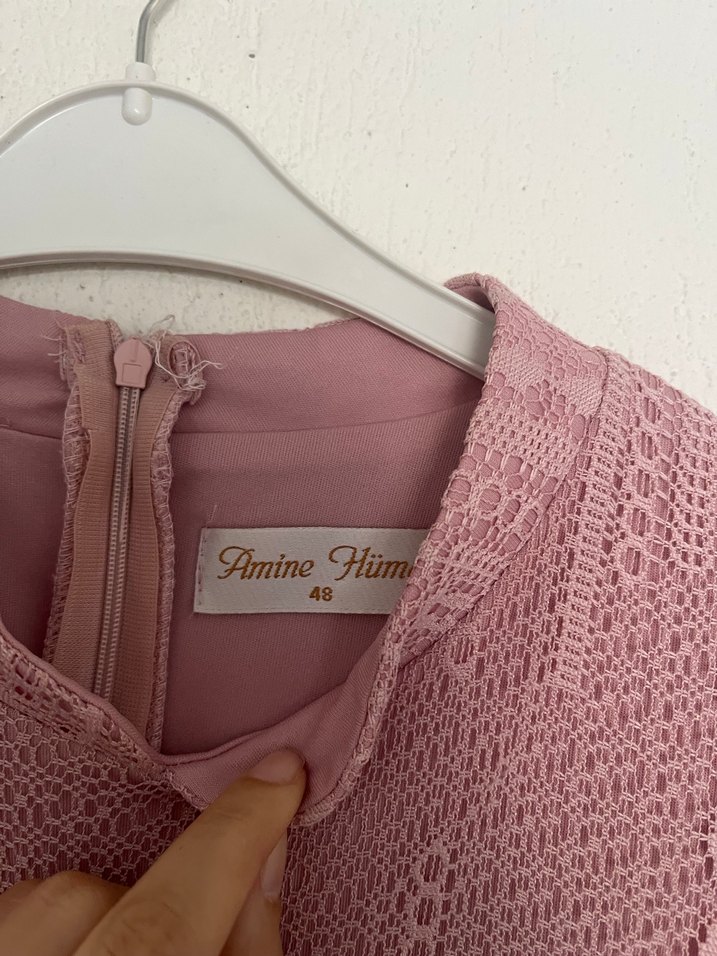 Dantel Detaylı Uzun Pembe tesettür Elbise - Görsel 2