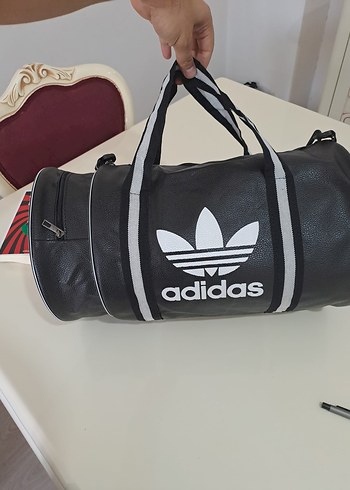 Adidas Siyah Baskılı Spor Çantası