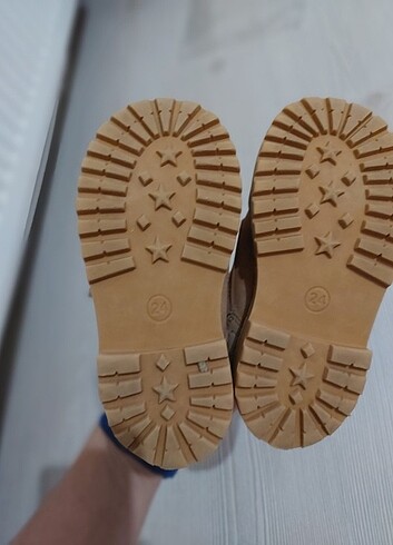 Deichmann Bot sari 