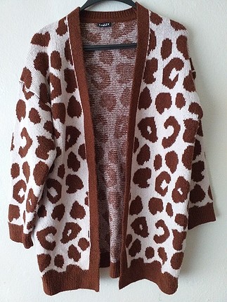 leopar hırka 