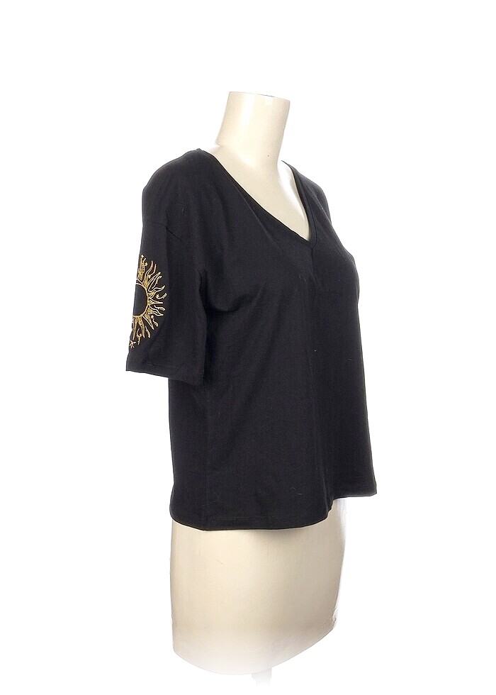 Trendyol & Milla T-shirt %70 İndirimli. - Görsel 2