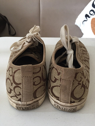 40 Beden ten rengi Renk Guess ayakkabı
