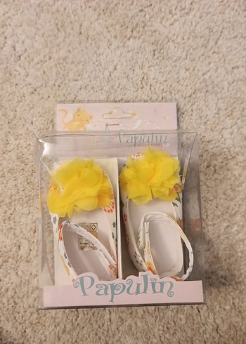 Sarı Fırfırlı Kız Bebek İlk Adım Ayakkabısı - Görsel 2