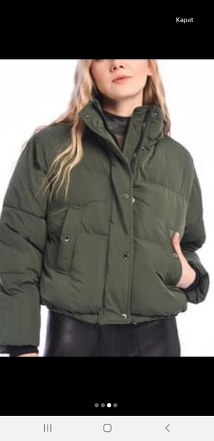 Bershka Mont