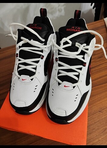 Nike monarch ıv spor ayakkabı 