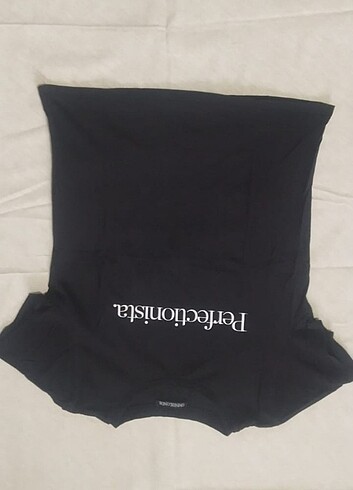 Hoş siyah tshirt
