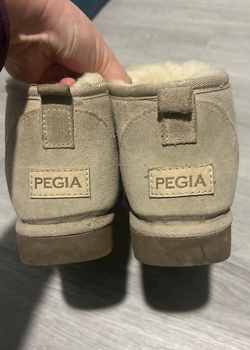 PEGİA Bej Süet Kürklü mini bot - Görsel 3