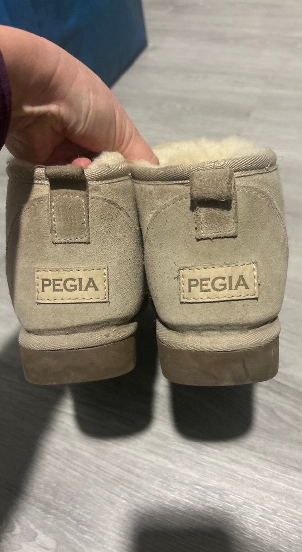 PEGİA Bej Süet Kürklü mini bot - Görsel 3