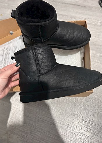 Siyah Deri Kadın Dolgu Topuklu Bot - Görsel 2