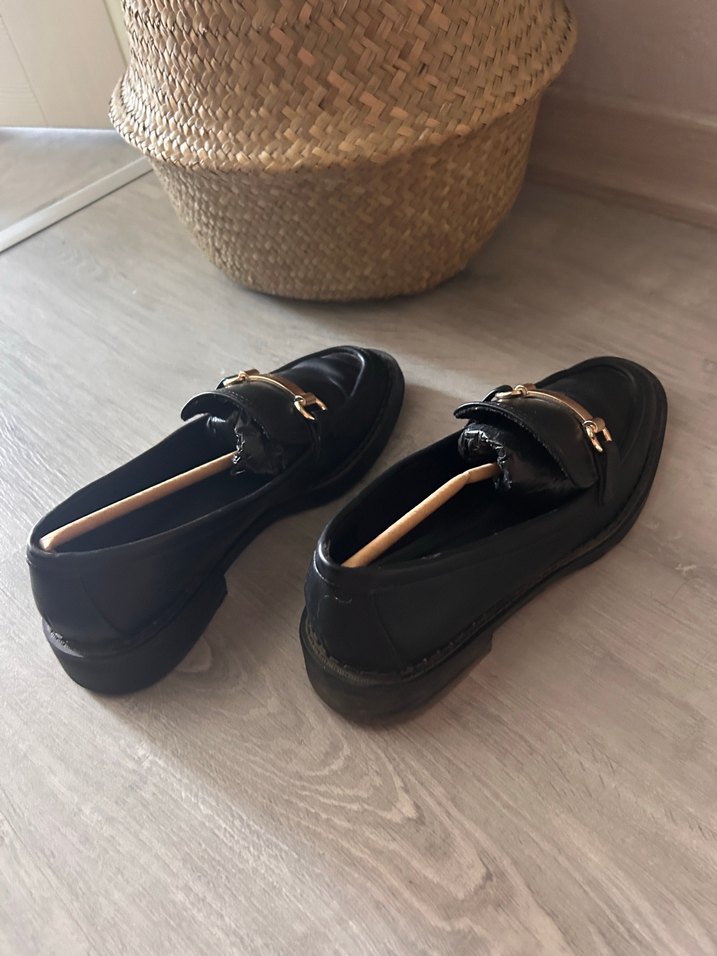 Kızlar için Kemerli Siyah Deri Loafer - Görsel 3