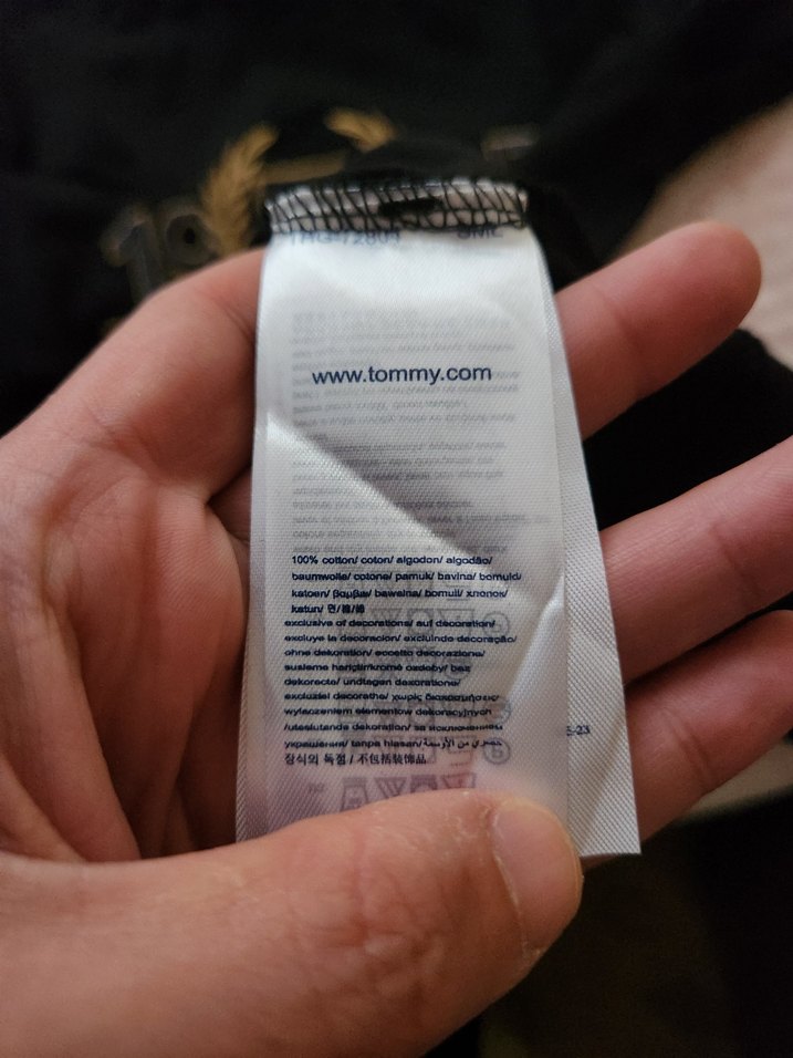 Tommy Hilfiger Siyah Baskılı Erkek Tişört - Görsel 4