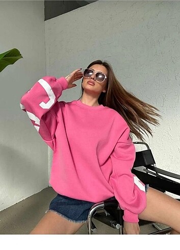 universal Beden Sırt Baskılı Pembe Oversize Sweatshirt