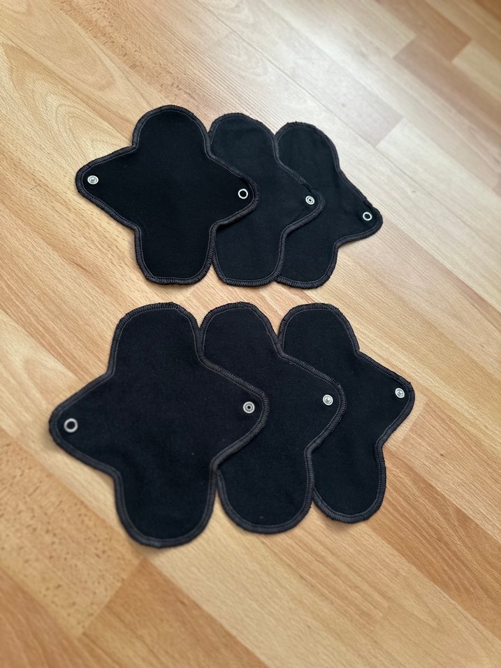 Siyah yıkanabilir kadın pedi günlük - Görsel 2