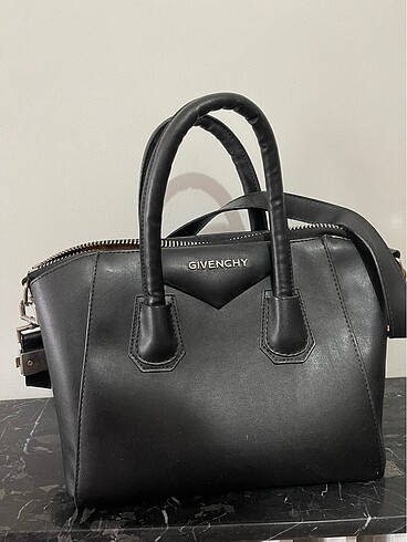 Givenchy çanta