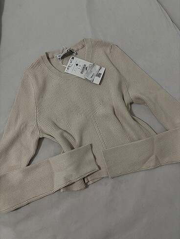 BERSHKA üst