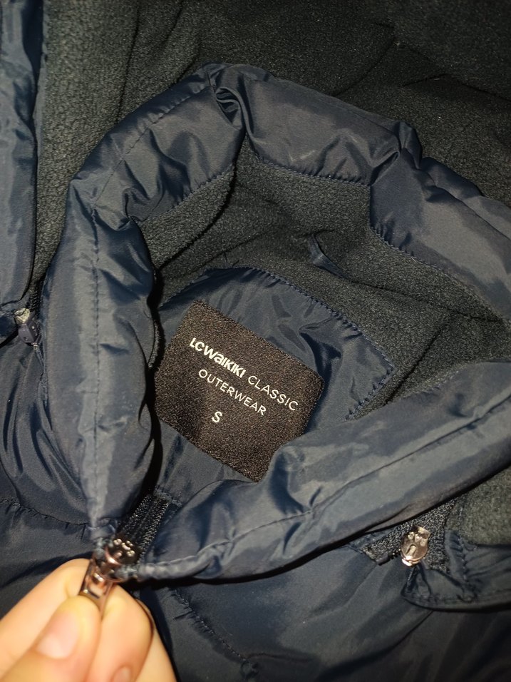 LC Waikiki Erkek Kapüşonlu Şişme Mont - Görsel 4