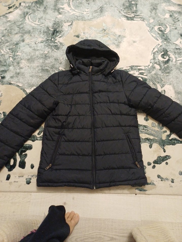 LC Waikiki Erkek Kapüşonlu Şişme Mont - Görsel 3