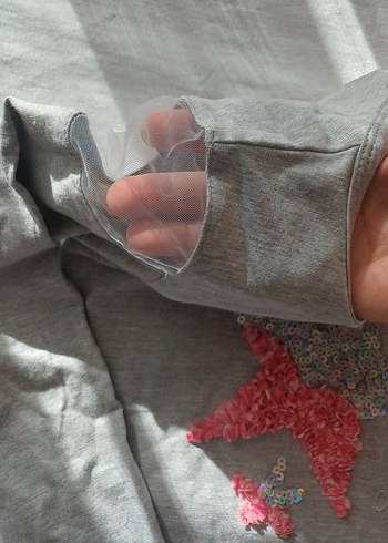 9 Yaş Beden gri Renk Kız Çocuk Gri Uzun Kollu Payetli Nakışlı Tişört