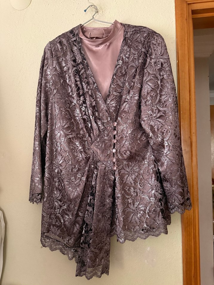 Kapalı kadın üst - Görsel 2