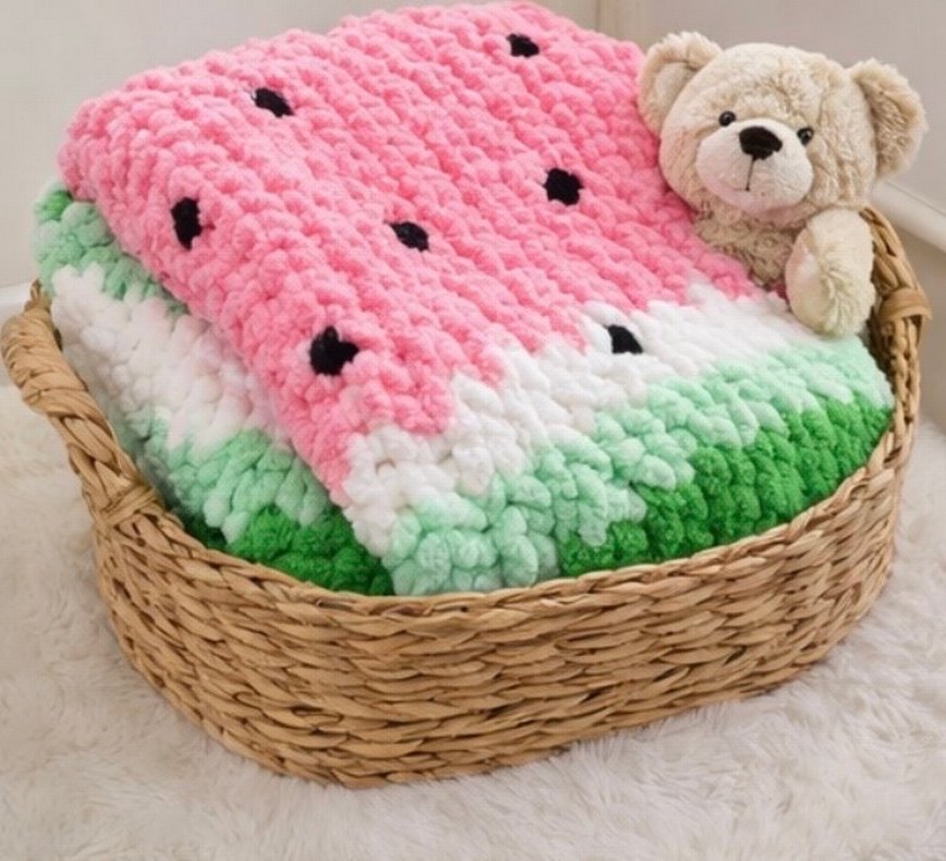 Renkli Nakışlı Örgü Çocuk Battaniyesi - Görsel 2