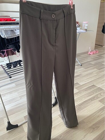 Trendyol & Milla Gri Kumaş Pantolon