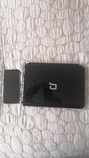 Notebook ve telefon