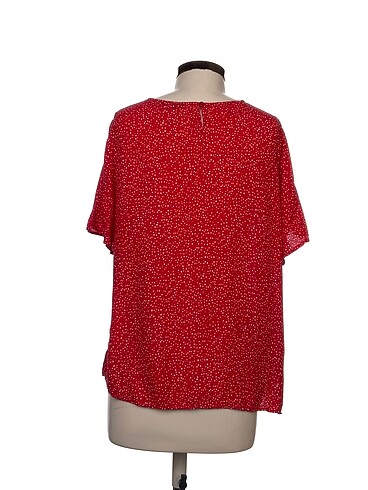 xl Beden Defacto Bluz %70 İndirimli.