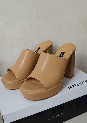 Nine West Bej Platform Topuklu Kadın Terlik