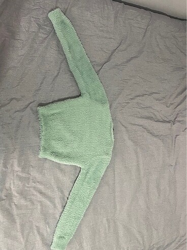 PELUŞ CROP KAZAK
