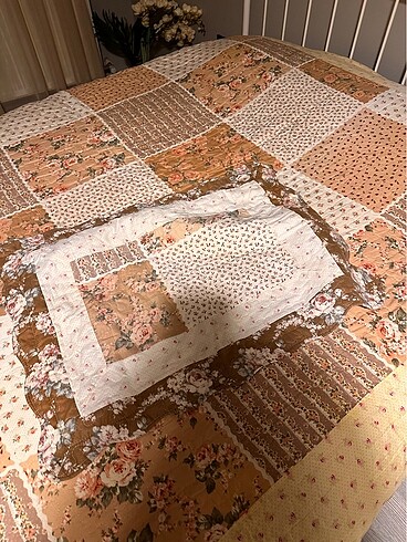 English Home Çift kişilik English Home yatak örtüsü