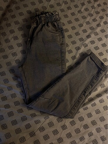 BERSHKA pantolon