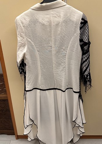 Drapeli, Desenli, Uzun Beyaz Hamile Ceketi - Görsel 2