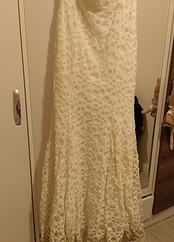 Diğer Söz, nikah, mezuniyet elbisesi