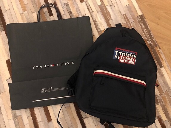 Tommy Hillfiger sırt çantası