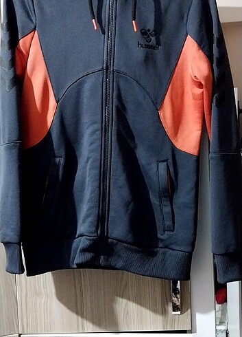 Hummel Kapüşonlu