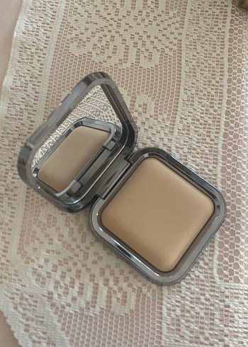 KIKO Radiant Fusion Baked Pudra - 02 Sand - Görsel 4