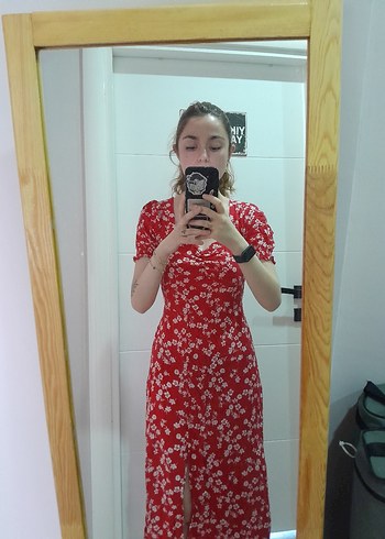 Zara Kırmızı V Yaka Midi Elbise