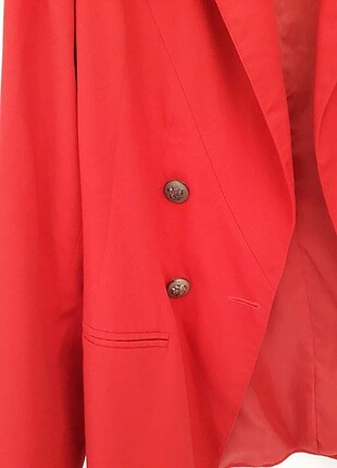 Kırmızı ceket